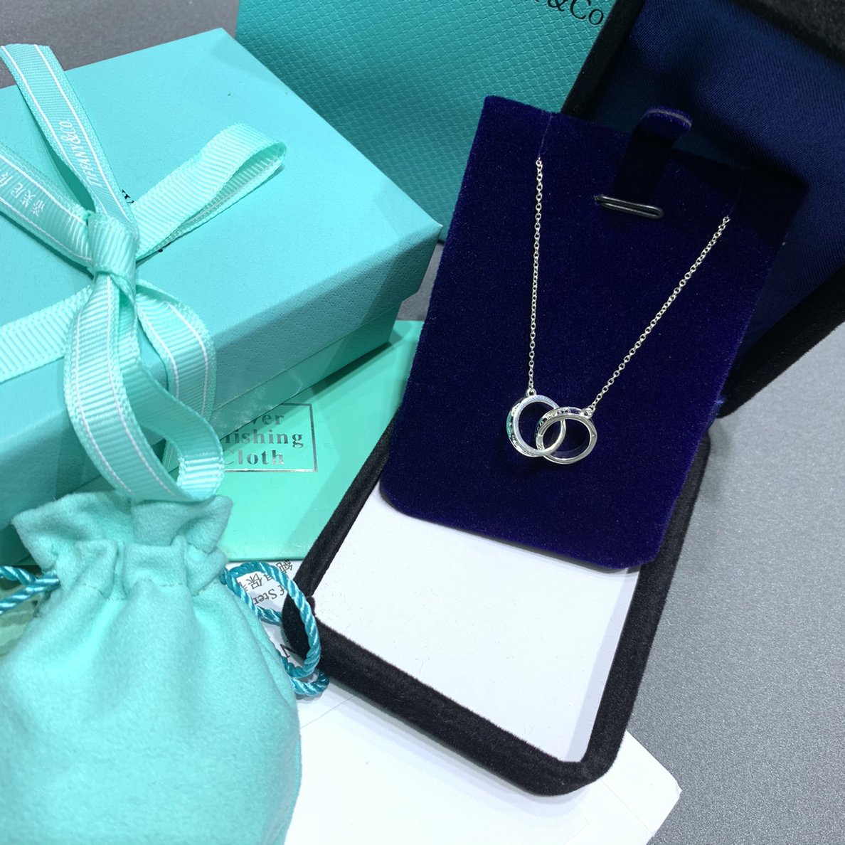 [Resenly Jewelry]INTERLOCKING CIRCLES PENDANT SILVER SMALL NECKLACE