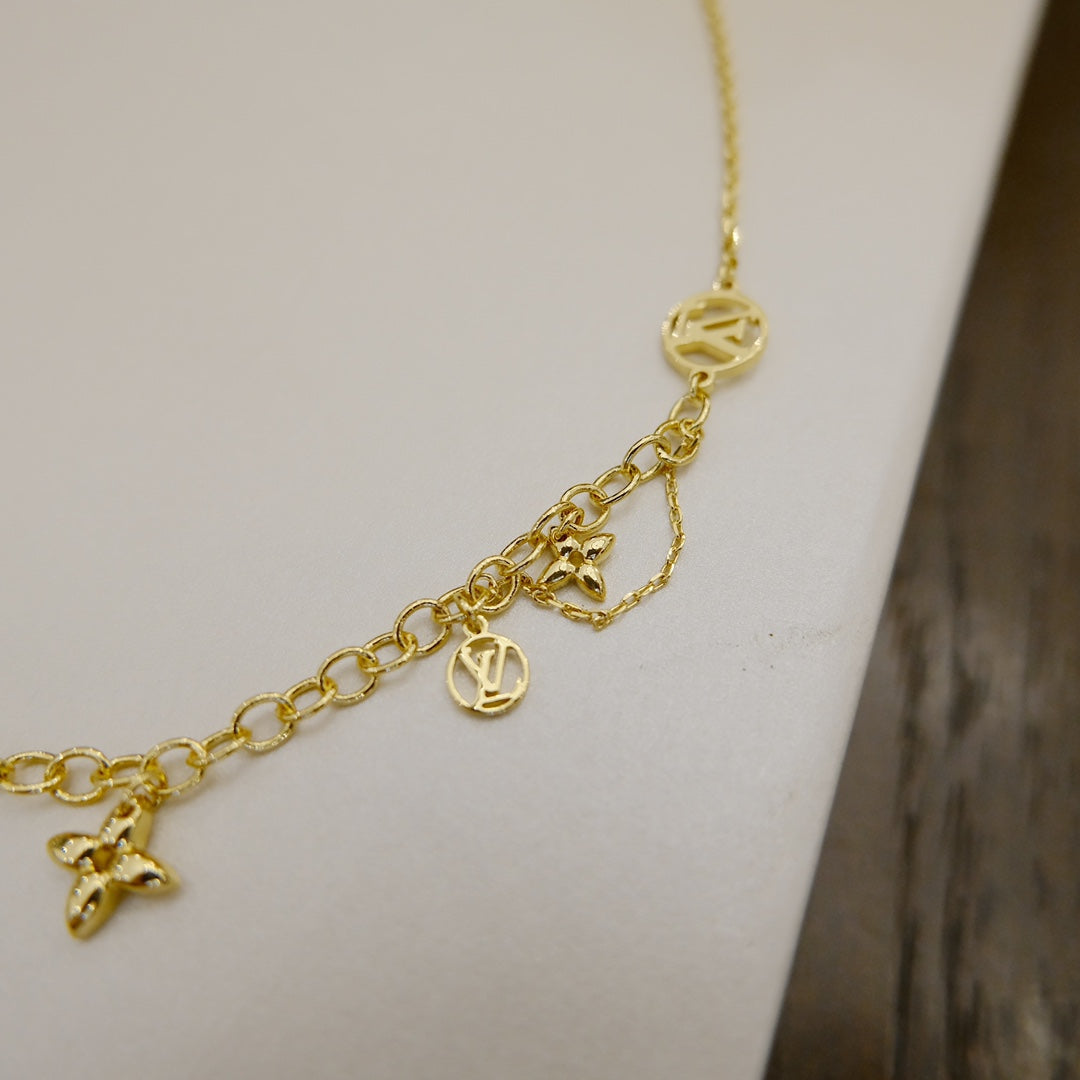 [Resenly Jewelry]BLOOMING SUPPLE NECKLACE BRASS