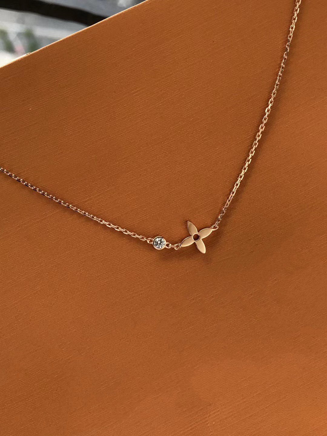 [Resenly Jewelry]BLOSSOM PENDANT PINK GOLD AND DIAMOND