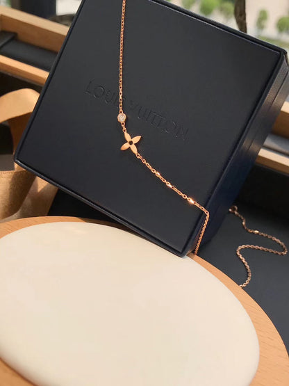 [Resenly Jewelry]BLOSSOM PENDANT PINK GOLD AND DIAMOND