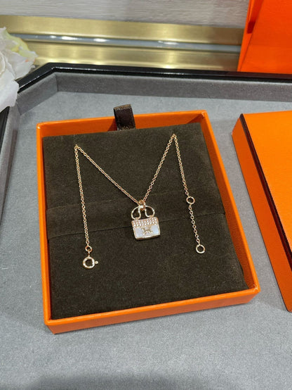[Resenly Jewelry]H CIRCE MOISSANITE PENDANT NECKLACE GOLD