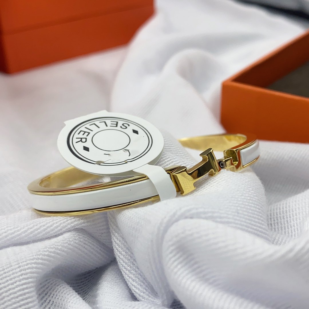 [Resenly Jewelry]CLASSIC HM CLIC WHITE 8MM ENAMEL BRACELET