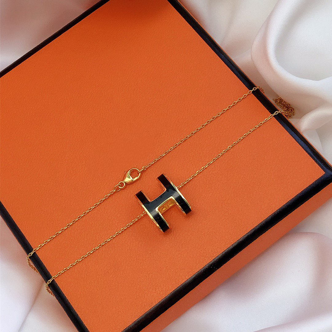 [Resenly Jewelry]HM CLIC BLACK ENAMEL GOLD NECKLACE