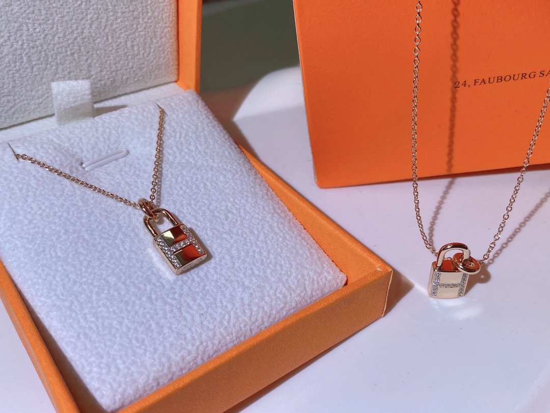 [Resenly Jewelry]HM ADVANCED NICHE LOCK HEAD NECKLACE DIAMONDS