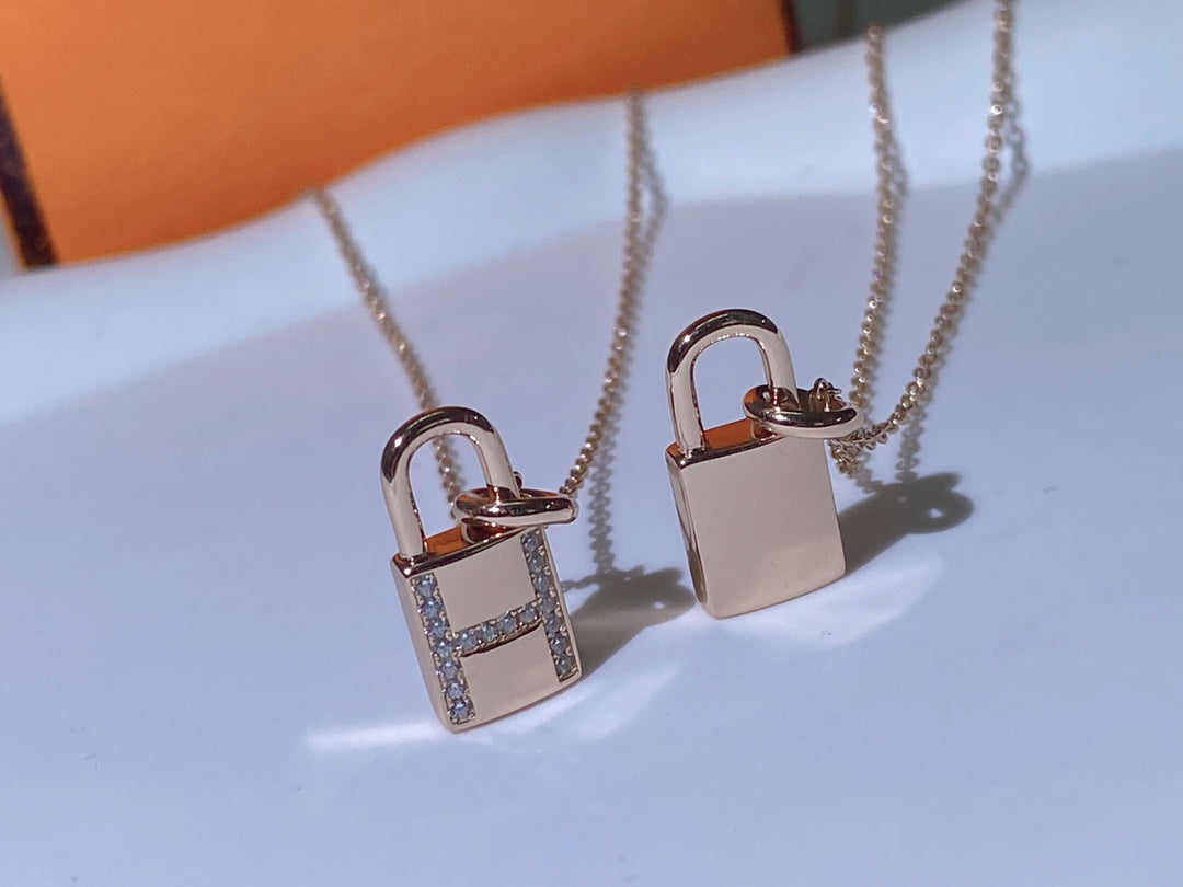 [Resenly Jewelry]HM ADVANCED NICHE LOCK HEAD NECKLACE DIAMONDS