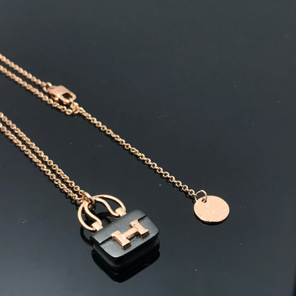 [Resenly Jewelry]WOMEN'S HM AMULETTES CONSTANCE PENDANT NECKLACE