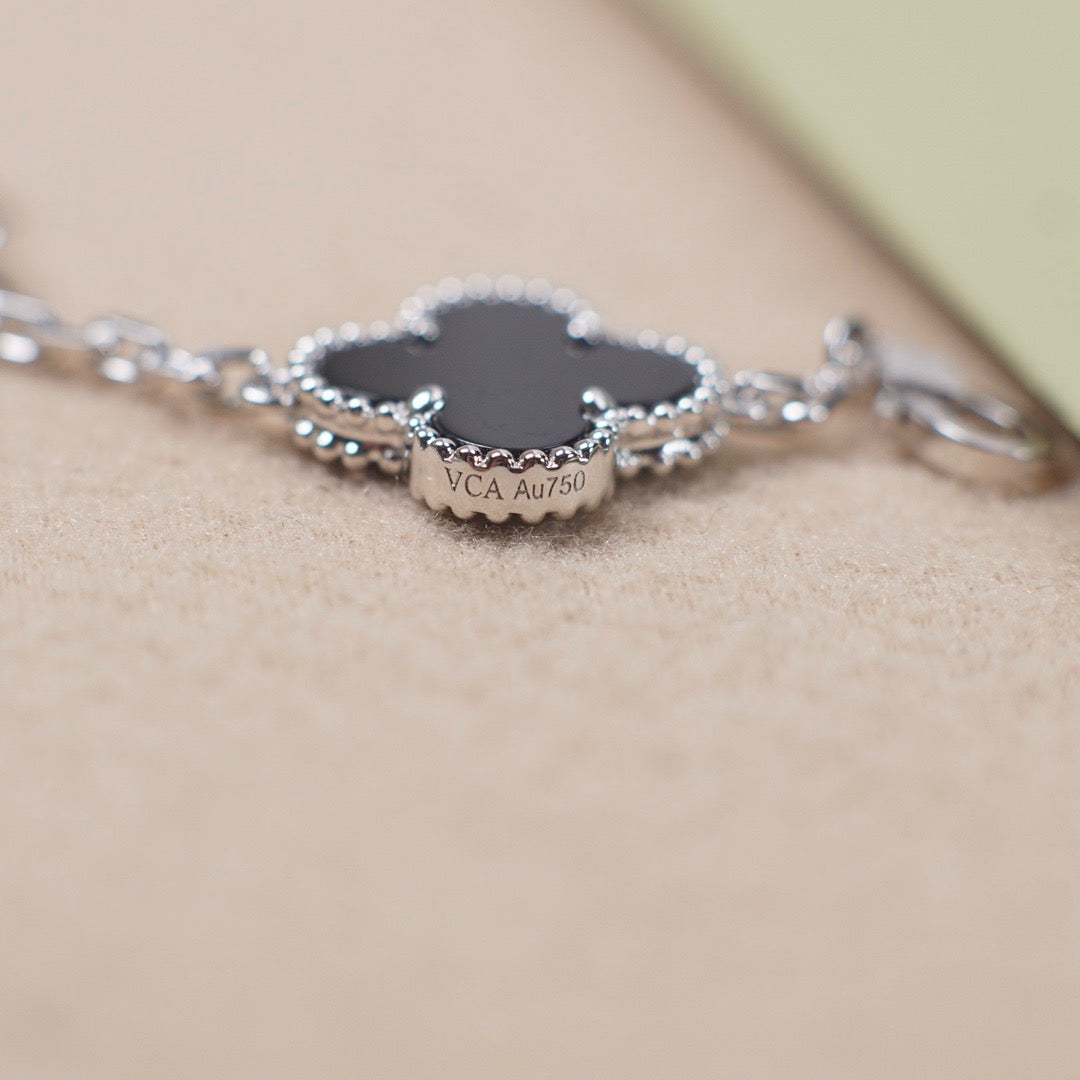 [Resenly Jewelry] CLOVER 5 MOTIF ONYXS BRACELET COLLECTION