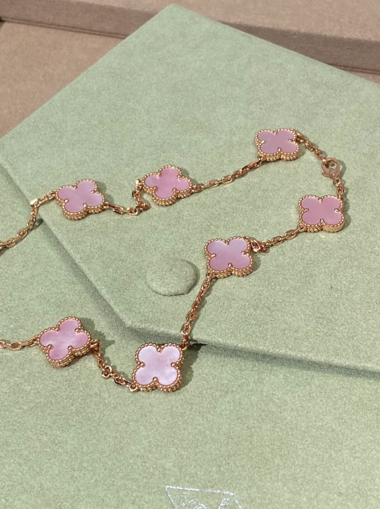 [Resenly Jewelry Jewellery] Pink Necklace with Ten Clover Designs