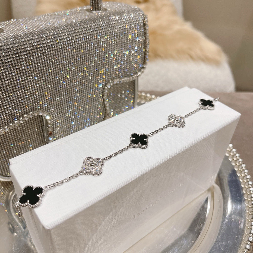 [Resenly Jewelry] CLOVER 5 MOTIF ONYXS BRACELET COLLECTION