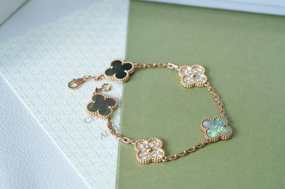 [Resenly Jewelry] CLOVER 5 MOTIF GRAY MOP BRACELET COLLECTION
