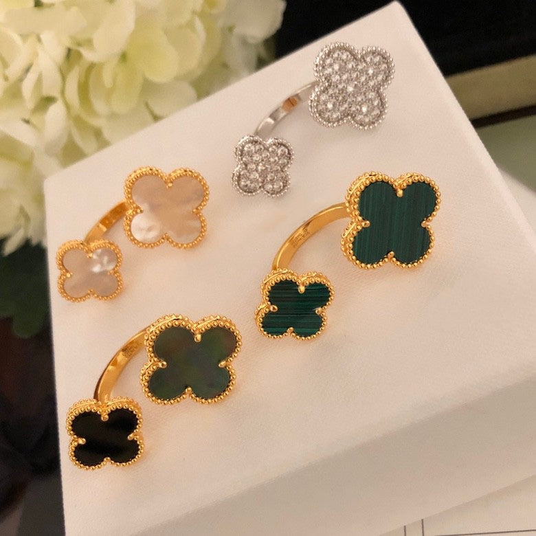 [Resenly Jewelry]CLOVER BETWEEN THE FINGER RING