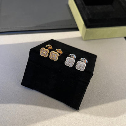 [Resenly Jewelry]CLOVER MINI DIAMOND STUD EARRINGS